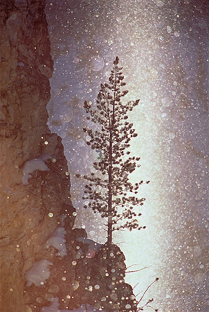 Sun Pillar- Yellowstone NP-Grand Canyon of the Yellowstone